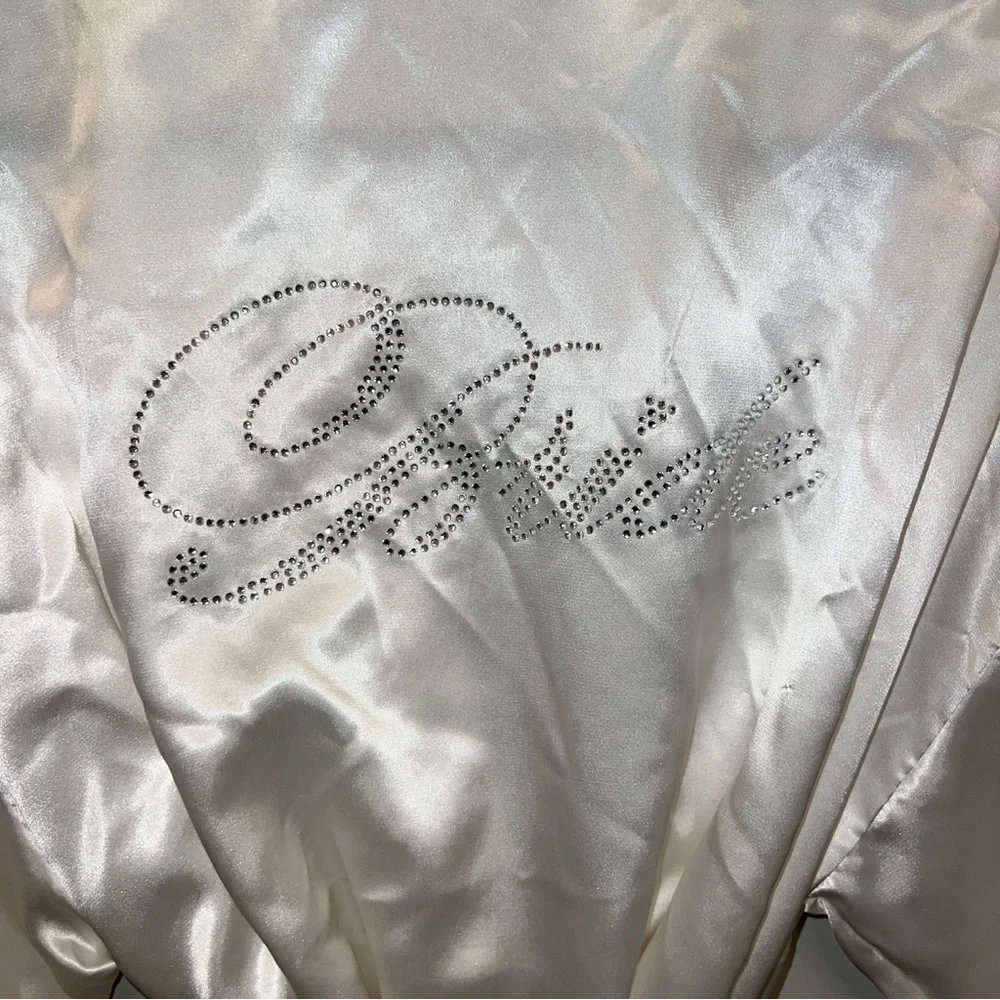 Bride Robe - Picture 2 of 6